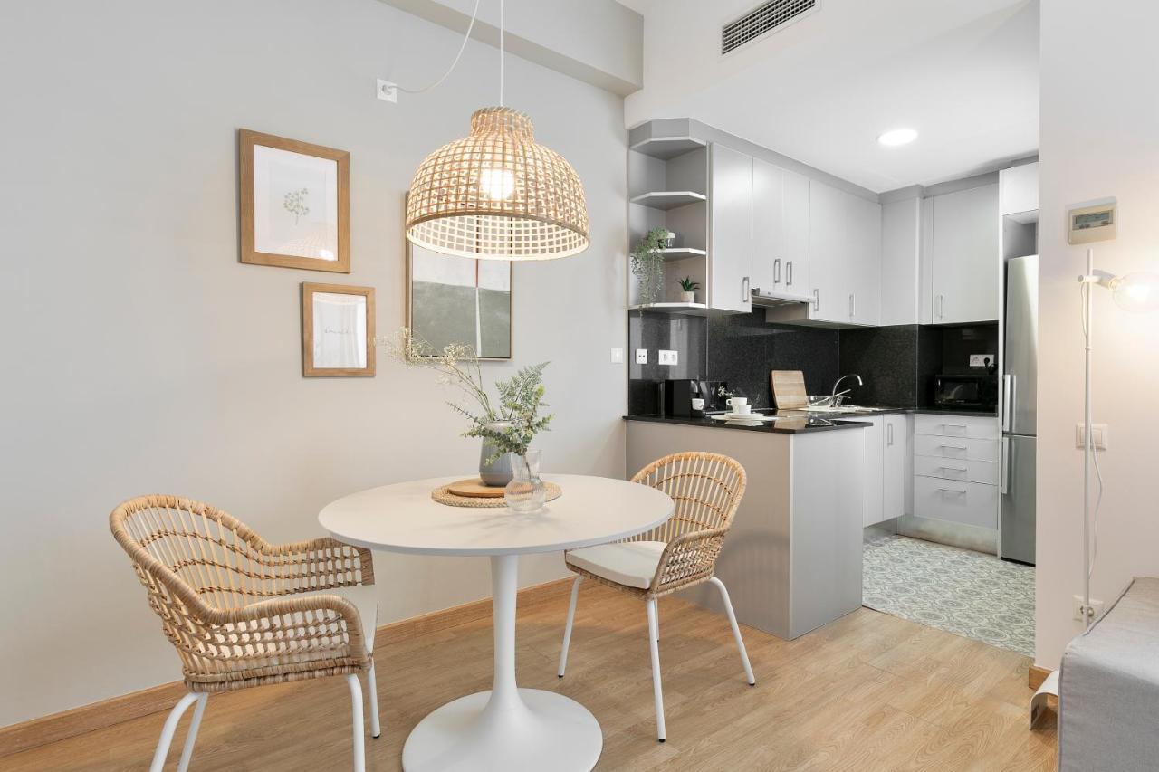 Ferienwohnung Click&Flat Sugranyes Barcelona Exterior foto