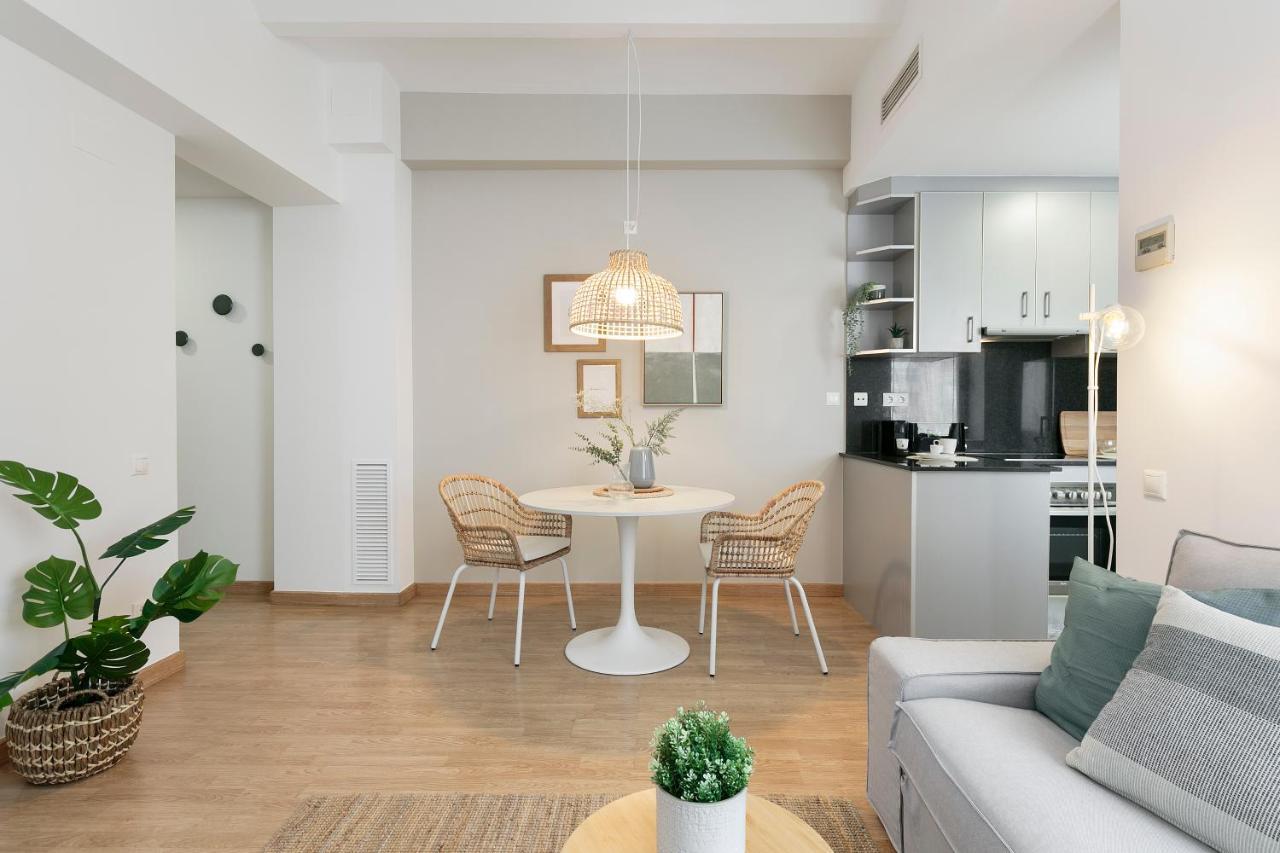 Ferienwohnung Click&Flat Sugranyes Barcelona Exterior foto